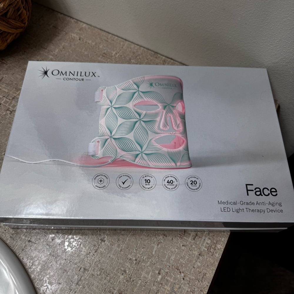 Omnilux Face Contour